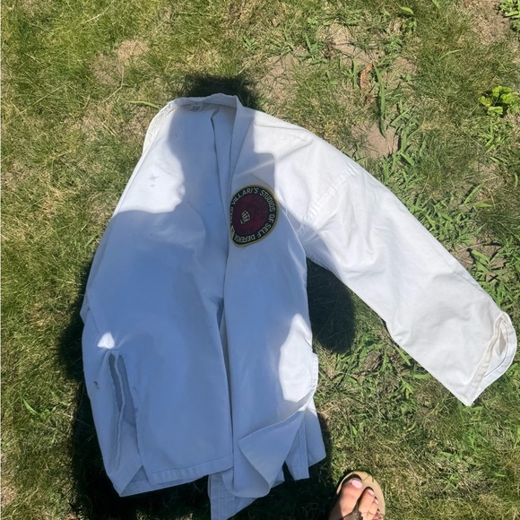 White Martial Arts Gi with Patch - Picture 1 of 2